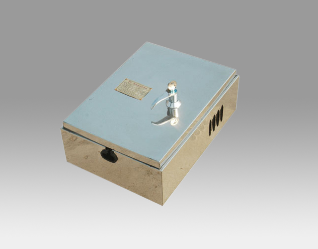 靜電接地報(bào)警器:保障安全生產(chǎn)的重要防線